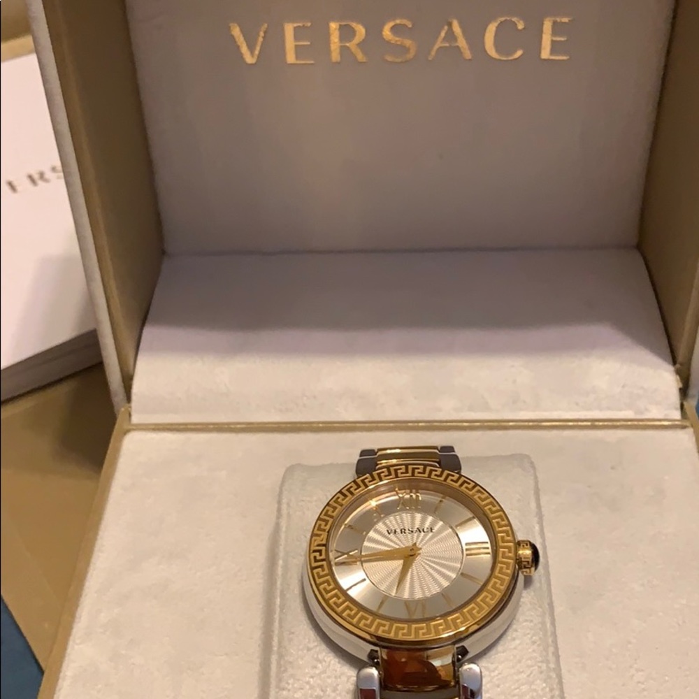 Women’s Versace LEDA Watch (VNC050014)